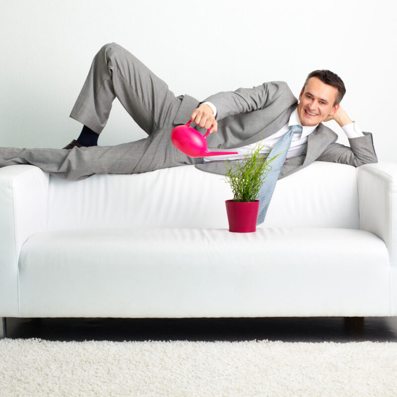 Pulizia professionale per il tuo divano: Come mantenerlo fresco e in ottima forma